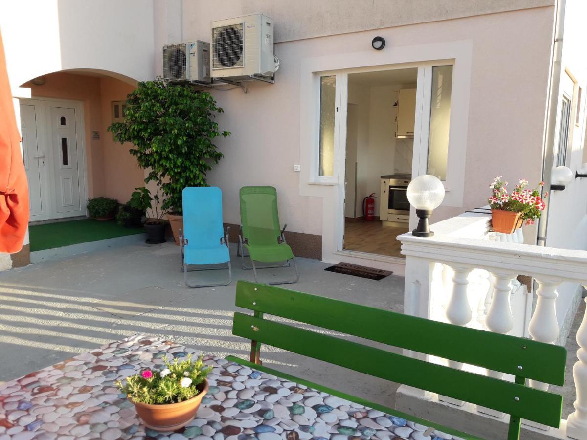Apartments Gracia & Toni Trogir Exterior foto